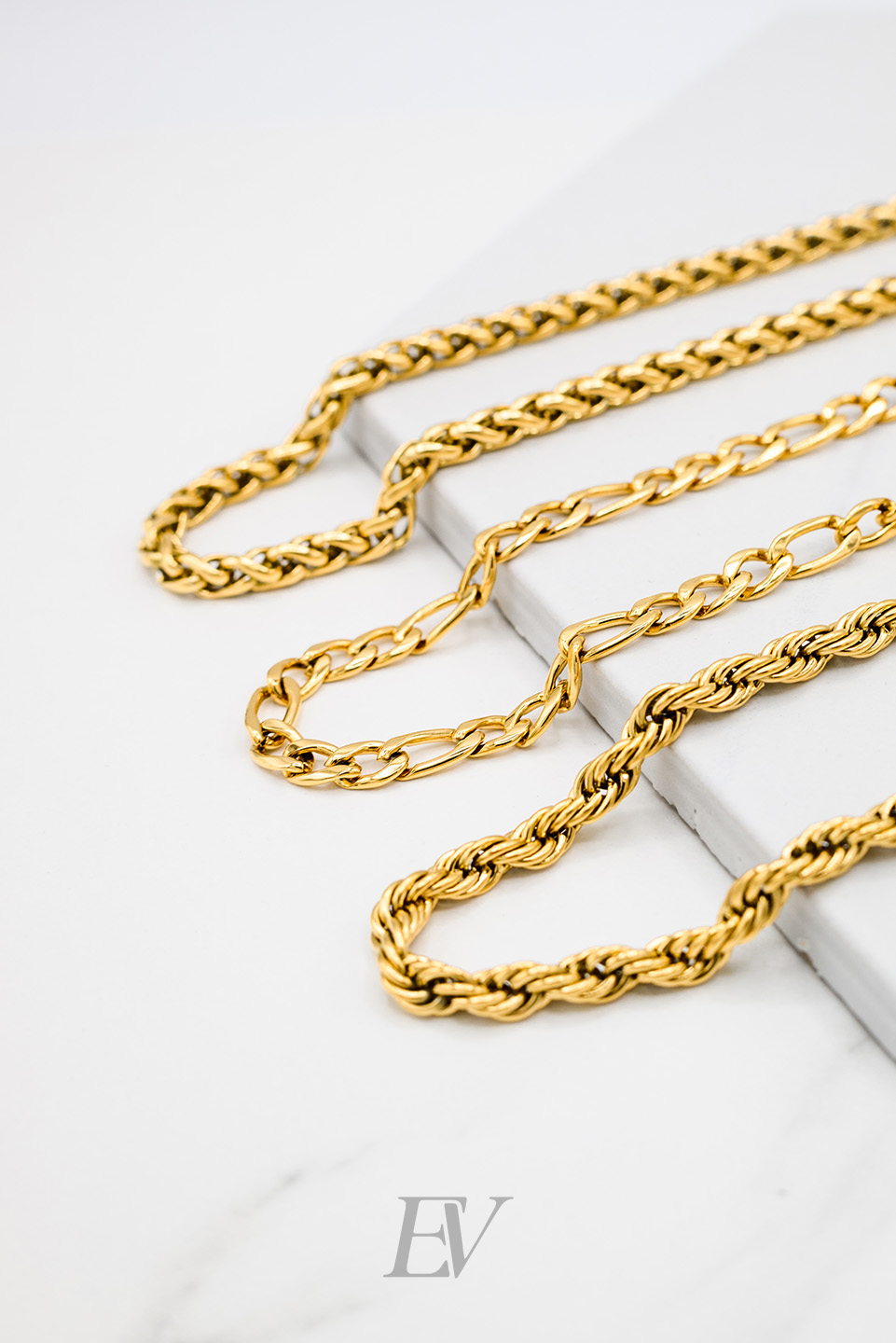 Eilovani gold products.